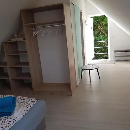 Apartament Hibiskus Appartementhaus Cserszegtomaj